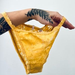 Victoria’s Secret PINK Golden Flower Undies